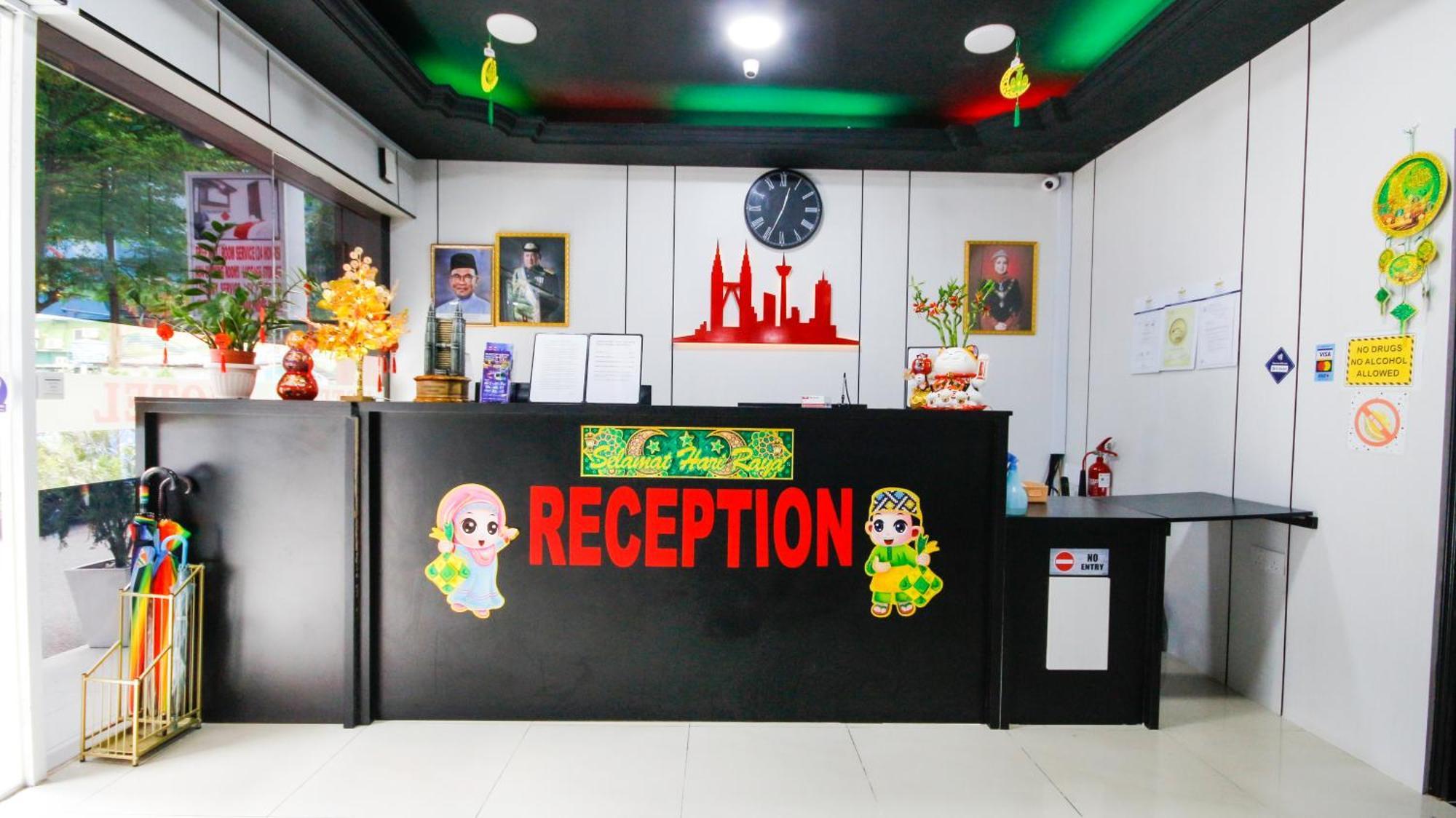 Red Velvet Inn Bukit Bintang Kuala Lumpur Bagian luar foto