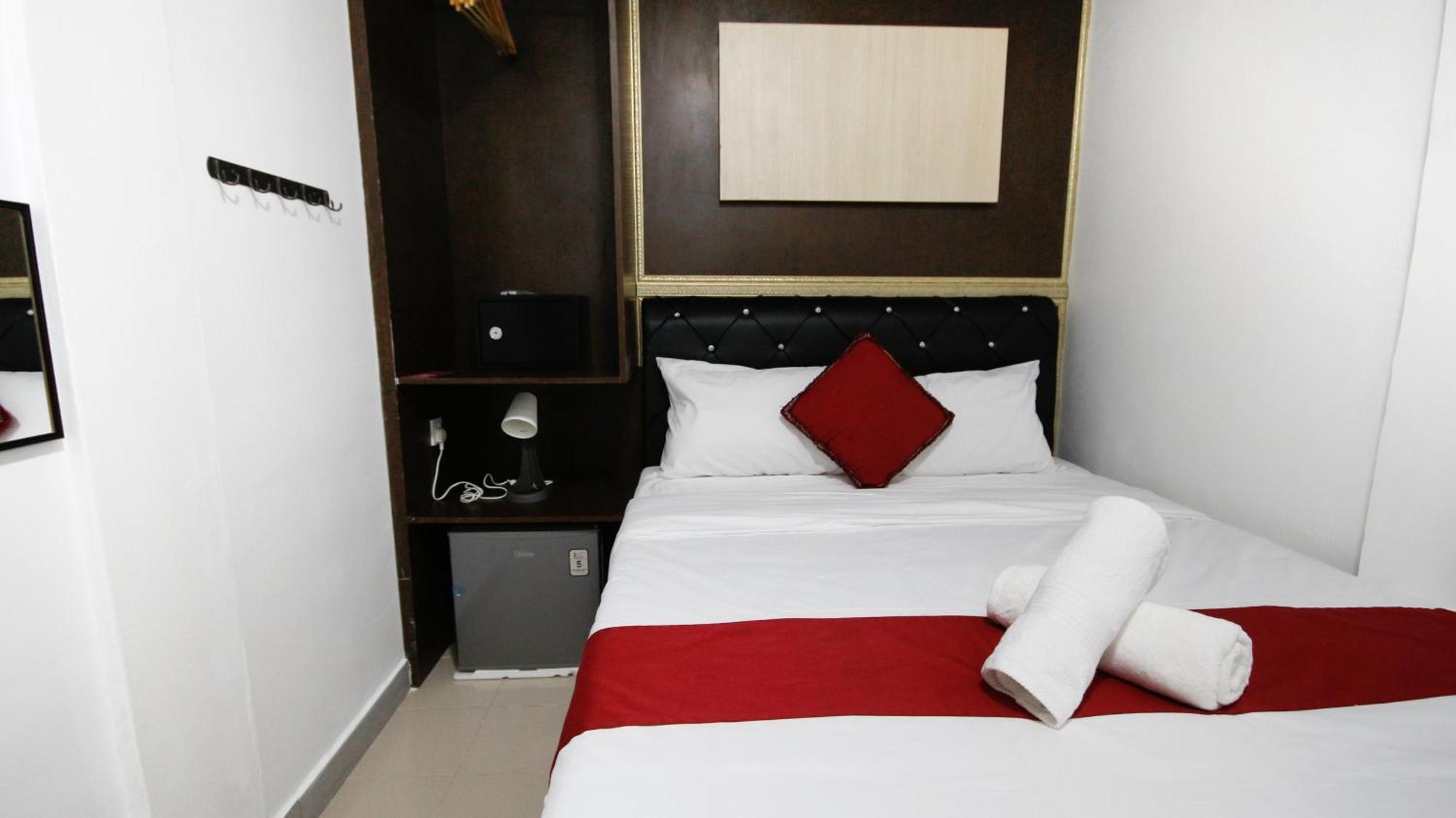 Red Velvet Inn Bukit Bintang Kuala Lumpur Bagian luar foto