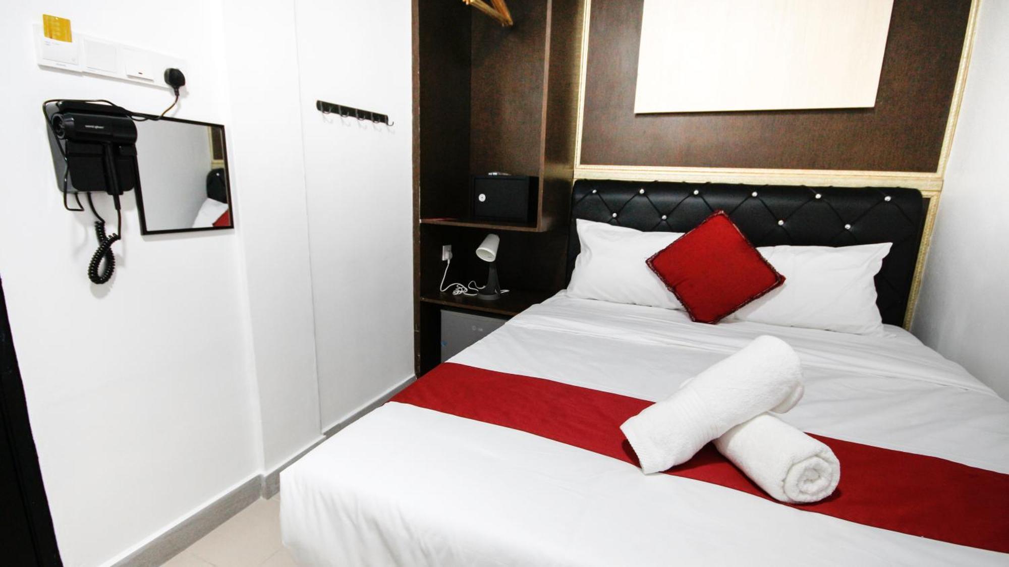 Red Velvet Inn Bukit Bintang Kuala Lumpur Bagian luar foto