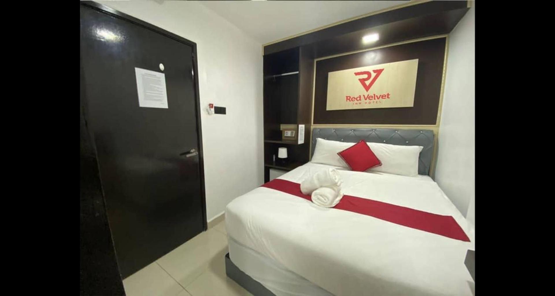 Red Velvet Inn Bukit Bintang Kuala Lumpur Bagian luar foto