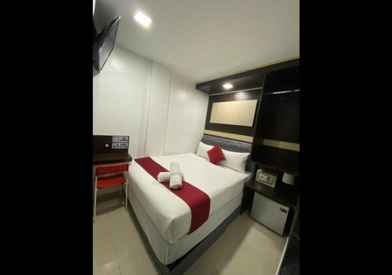 Red Velvet Inn Bukit Bintang Kuala Lumpur Bagian luar foto